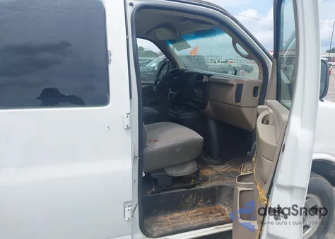 2005 Chevrolet Express из США, поврежденный, VIN 1GCHG35U351213456